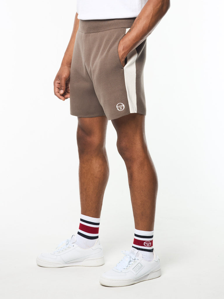 Giovane Short- Morel