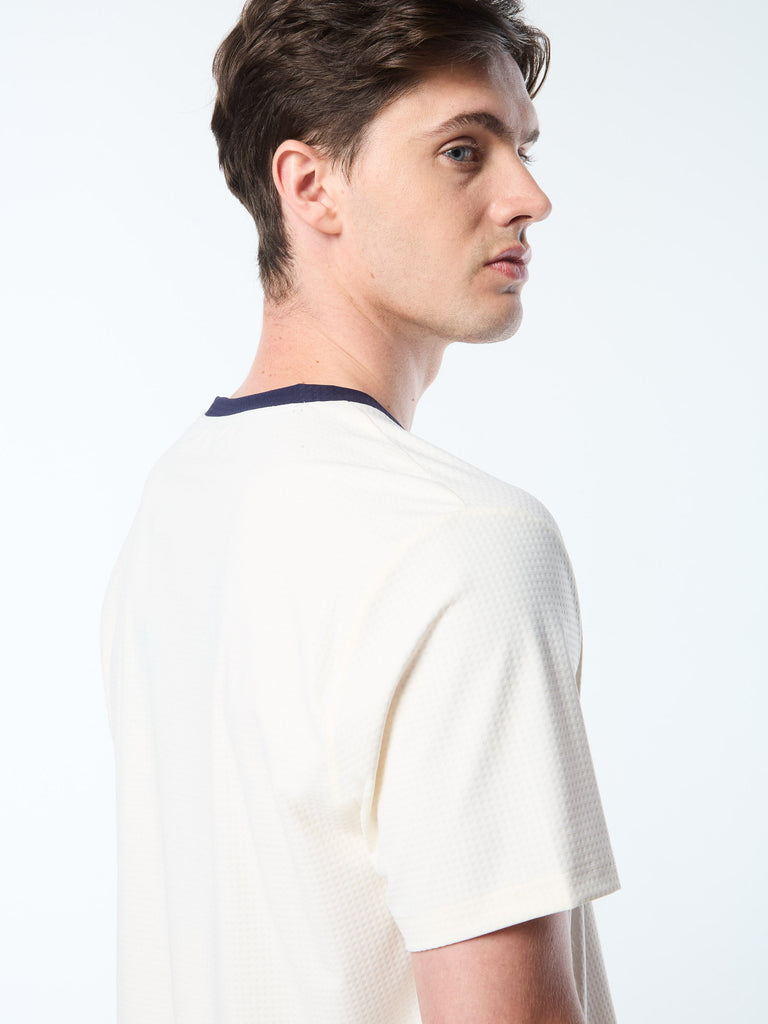 Grata Active T-Shirt- Gardenia