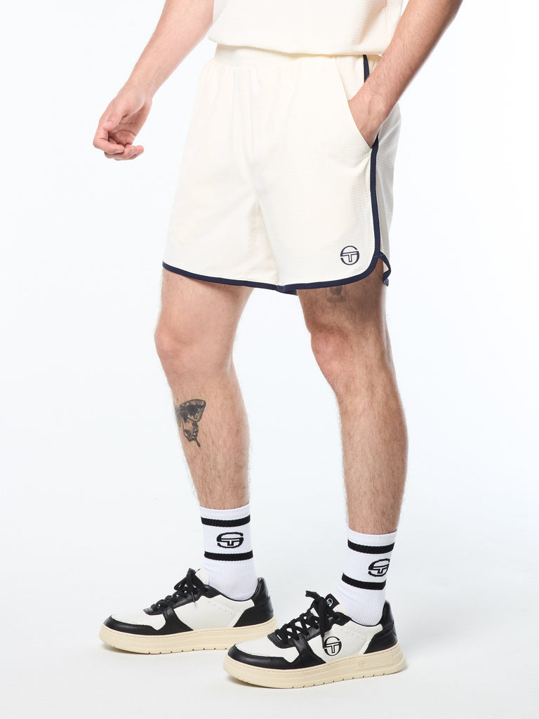 Grata Active Short- Gardenia