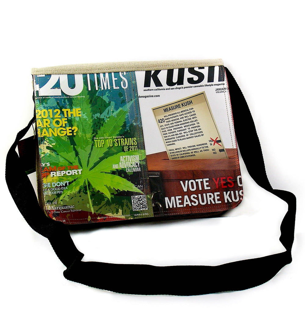 SMUGGLER CROSSBODY MESSENGER BAG